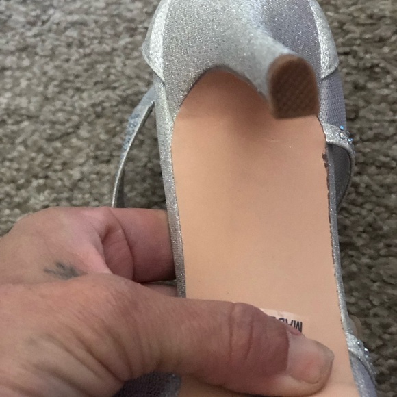 De Blossom collection size 8/1/2 slightly used - Picture 7 of 7